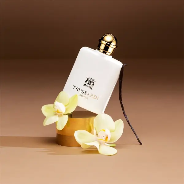 Priyanka Chopra Perfume - Trussardi Donna - Parcos 