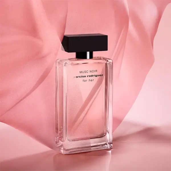 Narciso Rodriguez For Her Musc Noir - Parcos Luxezine